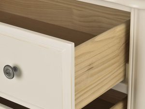 Miniaturka 7 - Detal szuflady komody francuskiej kremowej zbliżenie