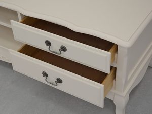 Miniaturka 2 - Komoda z bielonego drewna z giętymi nogami w stylu francuskim