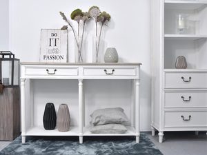 Miniaturka 4 - Drewniana witryna z dekoracyjnymi frontami i półkami w stylu prowansalskim kolor biały