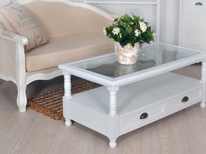 Miniaturka 5 - Biała drewniana witryna z przeszklonymi drzwiami w stylu prowansalskim aranżacja salonu