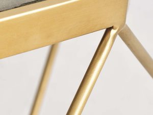 Miniaturka 10 - Stolik kawowy w stylu glamour z geometryczną ramą i cementowym blatem – Luxe