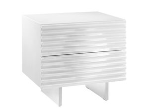 Miniaturka 1 - Kompaktowa biała szafka z ryflowanym frontem i prostą bryłą