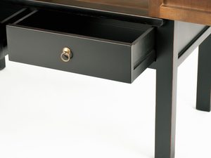 Miniaturka 4 - Czarna drewniana szafka z wysuwaną szufladą i złotym uchwytem
