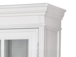 Miniaturka 1 - Detal wykończenia białej drewnianej witryny w stylu prowansalskim