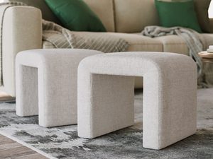 Miniaturka 2 - Komplet beżowych i szarych puf boucle w aranżacji salonu