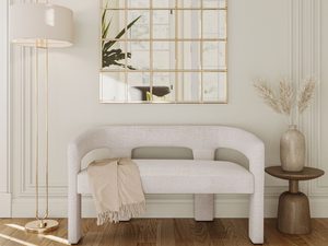 Miniaturka 2 - Stylowa ławka boucle z wysokim oparciem w kolorze jasnego kremu