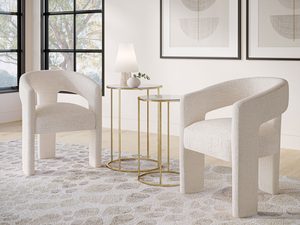 Miniaturka 4 - Aranżacja jadalni z białymi krzesłami i stolikiem pomocniczym