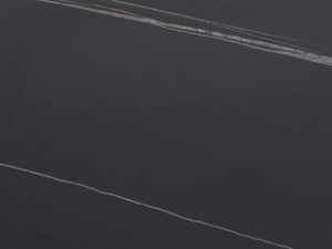 Miniaturka 3 - Czarna faktura marmuru z białym użyleniem – detal powierzchni