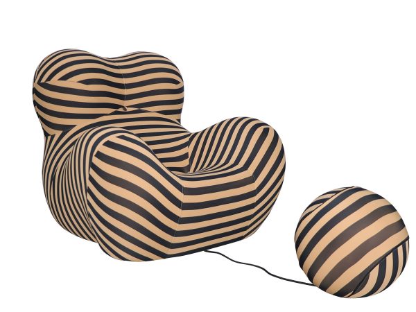 Nowoczesny fotel w beżowo-czarne pasy