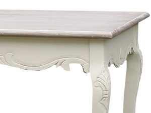 Miniaturka 1 - Detale stolika kawowego z blatem w jasnym kolorze