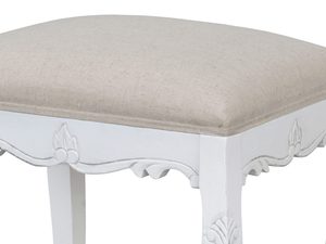 Miniaturka 1 - Biała ławka z tapicerowanym siedziskiem w stylu klasycznym