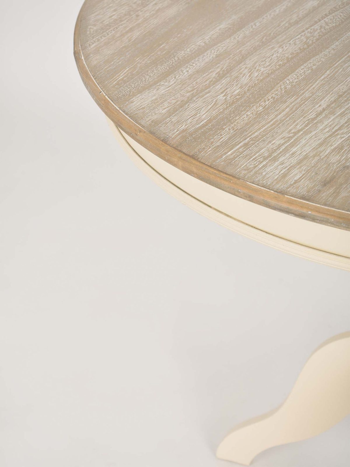 Prowansalski stolik kawowy kremowy z ciemnym blatem Prowansalski stolik kawowy kremowy z ciemnym blatem