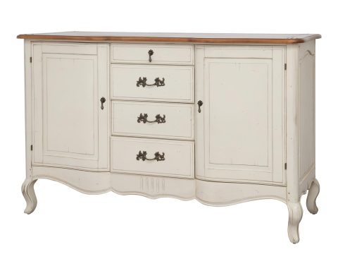 Drewniana komoda z dekoracyjnymi frontami w stylu prowansalskim kolor biały aranżacja sypialni