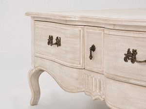 Miniaturka 1 - Stolik kawowy z litego drewna na frezowanych nogach w kolorze jasnego beżu