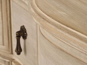 Miniaturka 11 - Komoda z Jasnobeżowego Drewna i Frezowaniami w Prowansalskim Stylu – Laguna