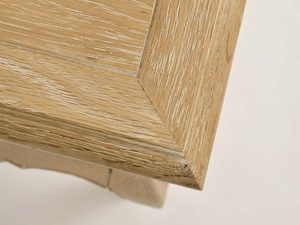 Miniaturka 15 - Szafka Nocna Francuska z Giętymi Nogami i Metalowymi Uchwytem – Venezia Oak