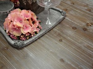 Miniaturka 1 - Okrągły stół prowansalski biały z szarym blatem perspektywa