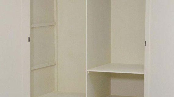 Miniaturka 1 - Szafa prowansalska z ciemnobrązowym wieńcem i ozdobnymi uchwytami – Savona