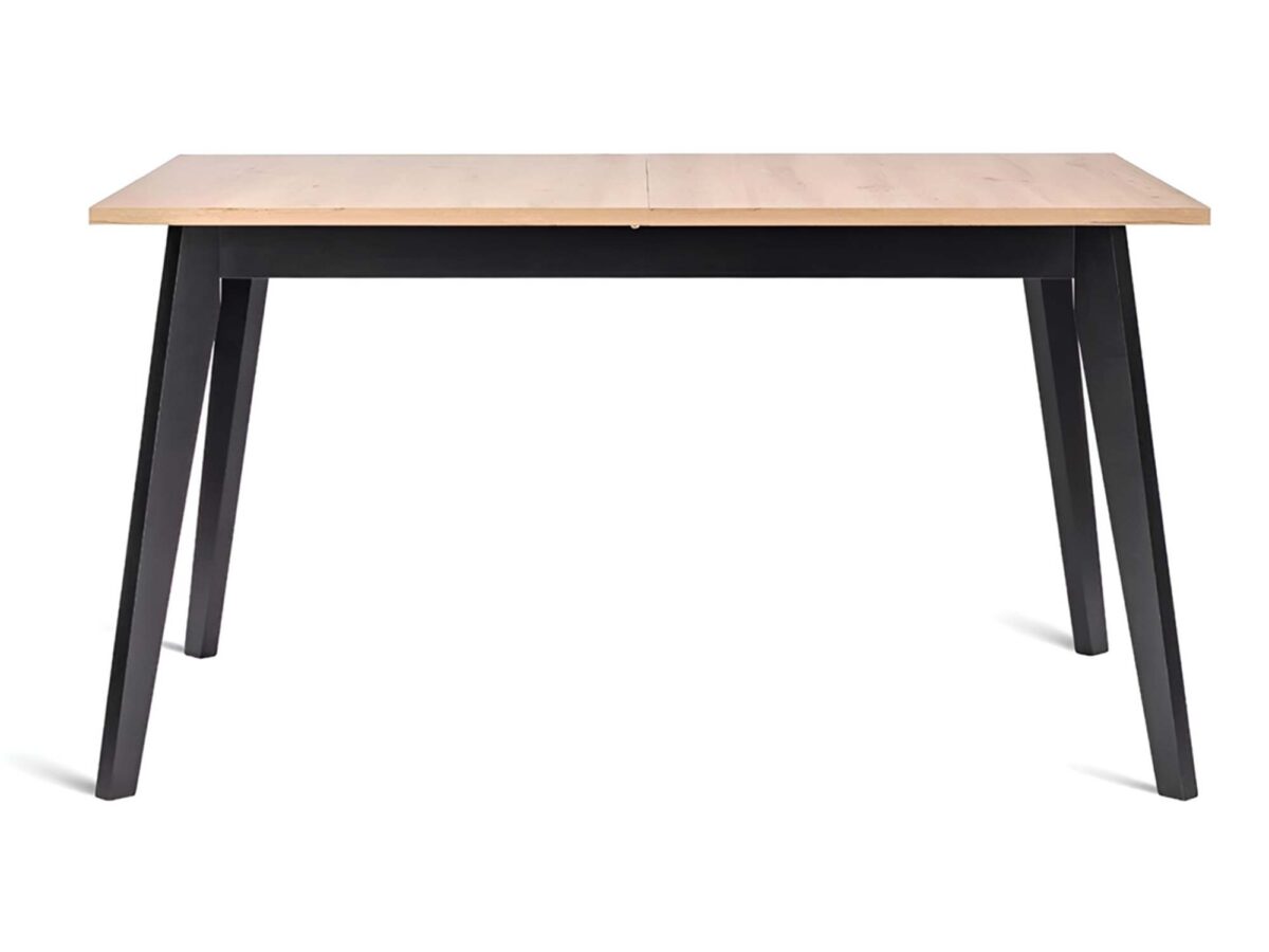 Stół dębowy skandynawski z czarnymi skośnymi nogami drewnianymi