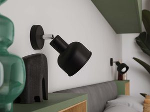 Miniaturka 12 - Czarny kinkiet metalowy z regulowanym kloszem przy łóżku