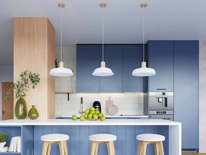 Miniaturka 15 - Białe lampy wiszące skandynawskie nad wyspą kuchenną w niebieskiej kuchni