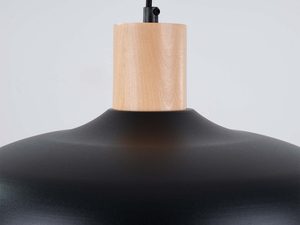 Miniaturka 6 - Górna część lampy wiszącej z drewnianą nasadką i czarnym kloszem