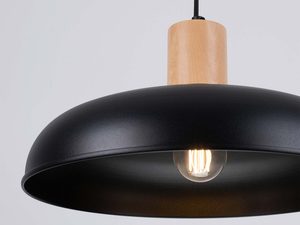 Miniaturka 10 - Lampa wisząca z czarnym kloszem metalowym i drewnianym elementem