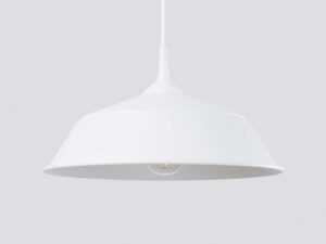 Miniaturka 4 - Biała lampa wisząca metalowa z szerokim kloszem z żarówką zbliżenie