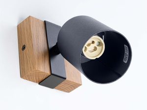 Miniaturka 4 - Czarny kinkiet z oprawką GU10 i drewnianą podstawą dębową