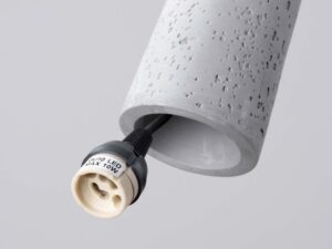 Miniaturka 9 - Oprawka ceramiczna GU10 wysunięta z betonowego klosza szarej lampy
