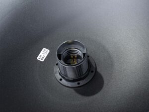 Miniaturka 12 - Oprawka E27 wewnątrz białego klosza lampy wiszącej