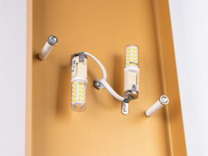 Miniaturka 7 - Złoty kinkiet z zamontowanymi żarówkami LED G9