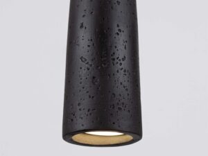 Miniaturka 4 - Czarna lampa wisząca z lastriko z widocznym złotym wnętrzem klosza