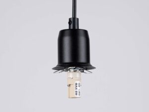 Miniaturka 11 - Wnętrze podsufitki lampy wiszącej Saturn czarnej z kostką elektryczną