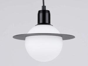 Miniaturka 6 - Lampa wisząca Saturn czarna z kulistym kloszem i pierścieniem zbliżenie