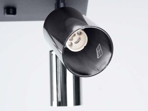 Miniaturka 3 - Chromowany reflektor sufitowy z gniazdem GU10 w detalu