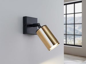 Miniaturka 3 - Świecący kinkiet w kolorze czarnym i złotym przy oknie