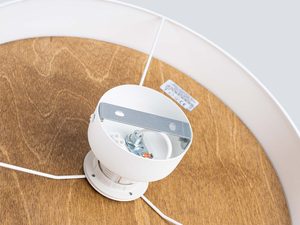 Miniaturka 3 - System montażowy białego plafonu z drewnianą podstawą i uchwytem