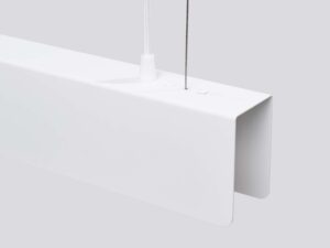 Miniaturka 7 - Detal mocowania klosza lampy liniowej LED białej z przewodem i linką