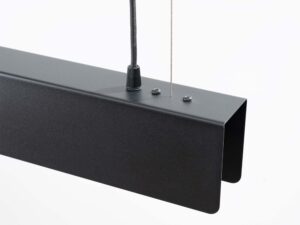 Miniaturka 8 - Detal mocowania klosza lampy liniowej LED czarnej z przewodem i linką