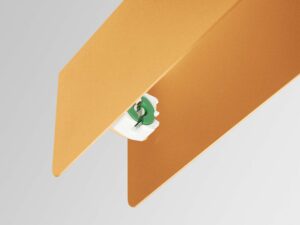 Miniaturka 9 - Detal mocowania świetlówki LED wewnątrz klosza lampy musztardowej