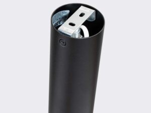 Miniaturka 3 - Detal wnętrza spotu wydłużonego czarno-złotego z uchwytem montażowym