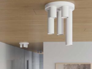 Miniaturka 10 - Trójpunktowy plafon biały na drewnianym suficie w aranżacji wnętrza