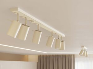 Miniaturka 11 - Plafon sześciopunktowy biały w aranżacji wnętrza z cylindrycznymi reflektorami
