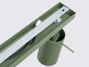 Miniaturka 3 - Detal konstrukcji listwy sufitowej z widocznym okablowaniem montażowym