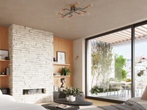 Miniaturka 11 - Lampa sufitowa ośmioramienna z drewnianymi oprawkami w aranżacji salonu z kominkiem