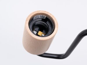 Miniaturka 5 - Wnętrze drewnianej oprawki kinkietu z gniazdem E27