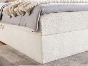 Miniaturka 12 - Detal tapicerowanego zagłówka z pikowaniem