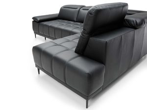 Miniaturka 6 - Czarny narożnik skórzany detal oparcia i zagłówków regulowanych zbliżenie