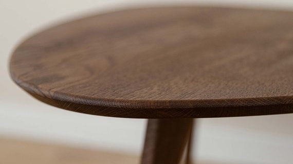 Miniaturka 2 - Klasyczny nowoczesny dębowy stolik 95 cm Basic